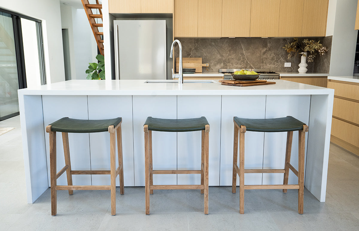 Paloma Flat Leather Saddle Stool
