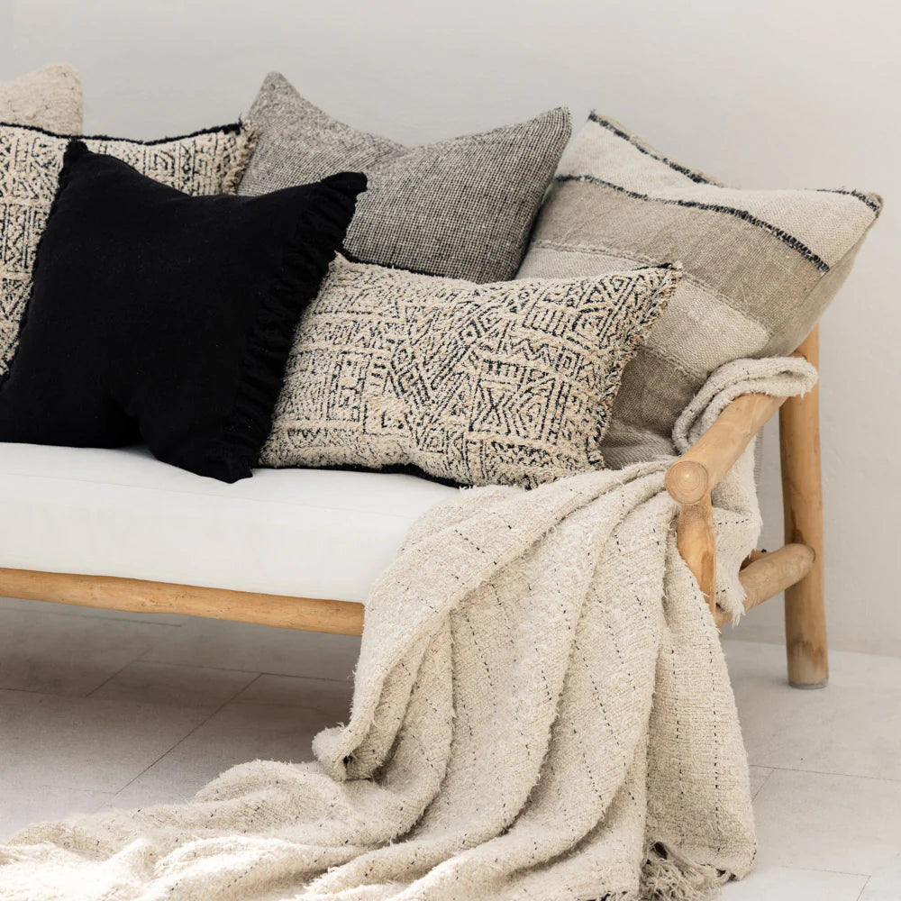 Eadie Cariz Cushion