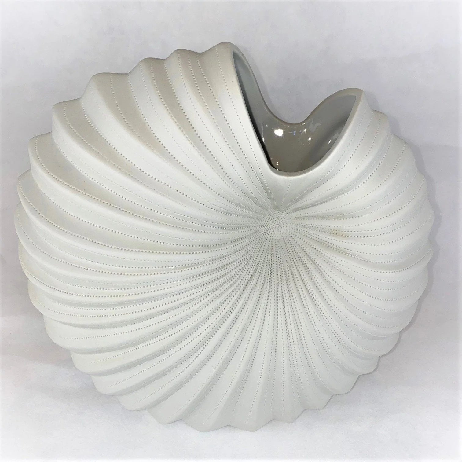 Spiral Vase - Chalk Etch