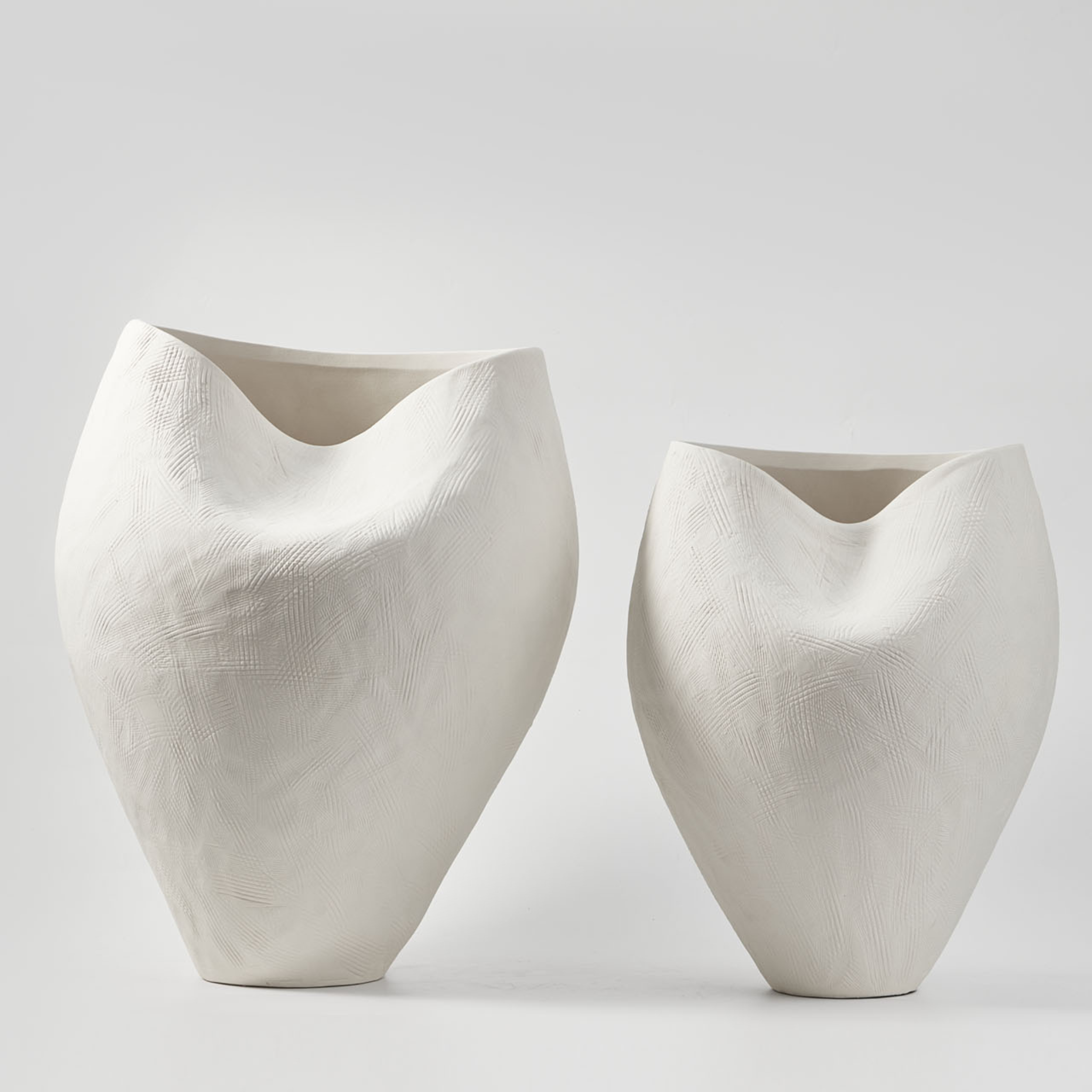 Moule Vase Ivory by The Foundary
