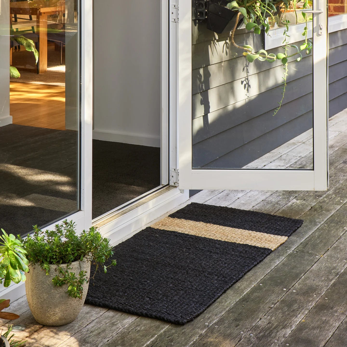 Zebra Irving Stripe Jute Mat