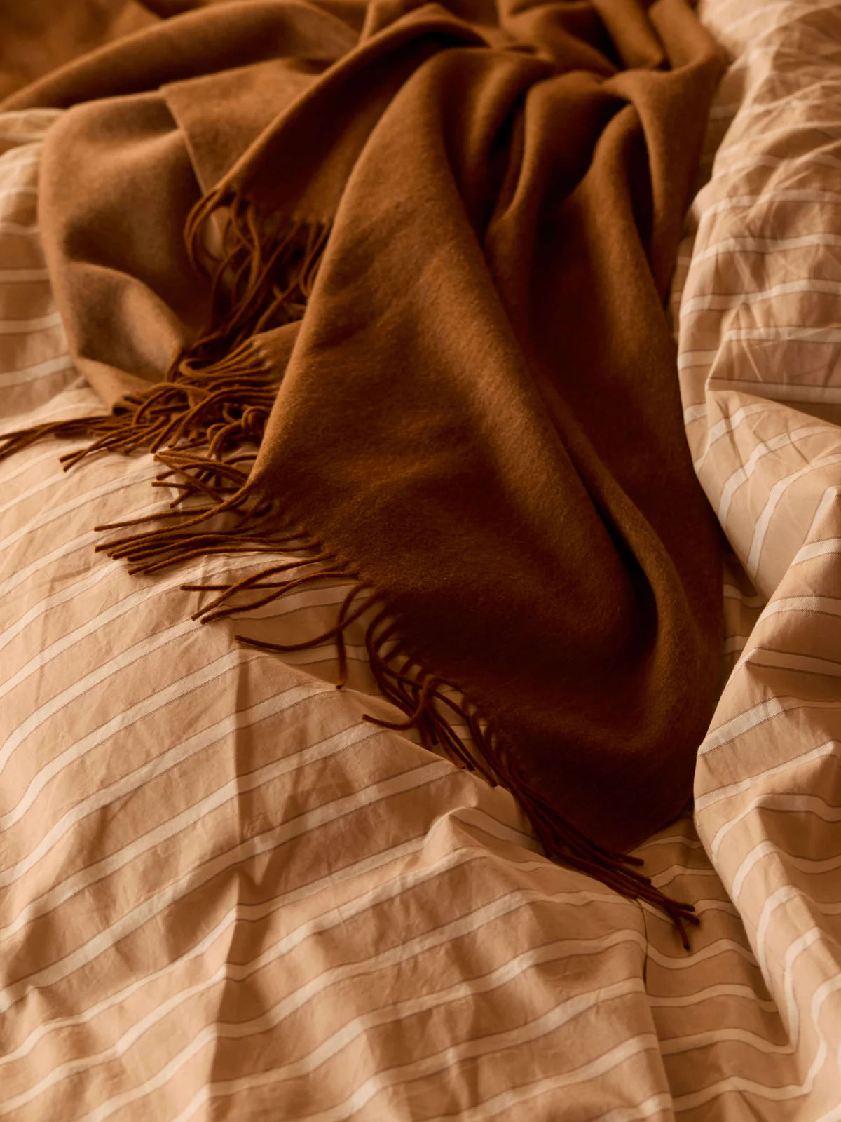 Camille Caramel/Latte Grand Throw