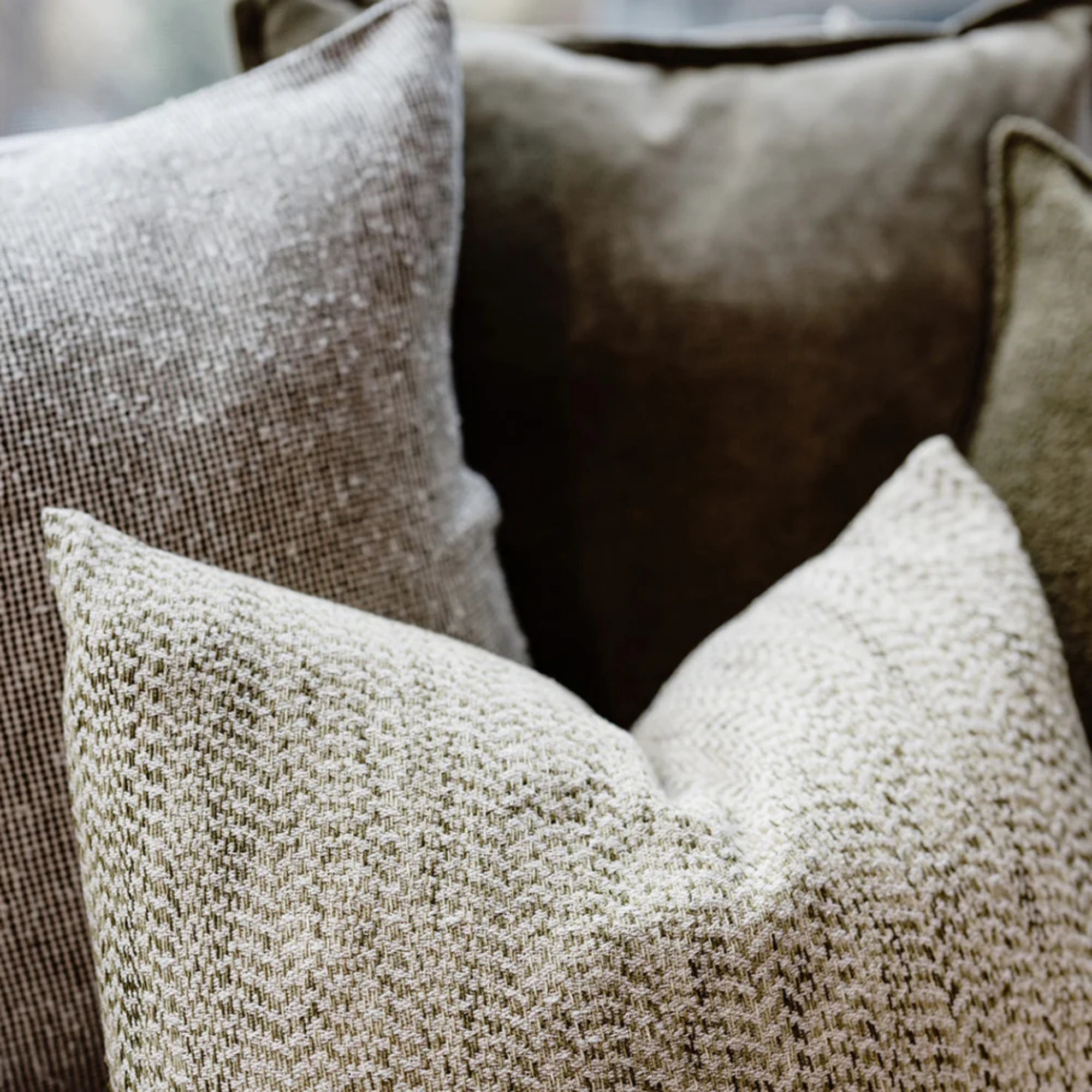 Eadie Midori Cushion