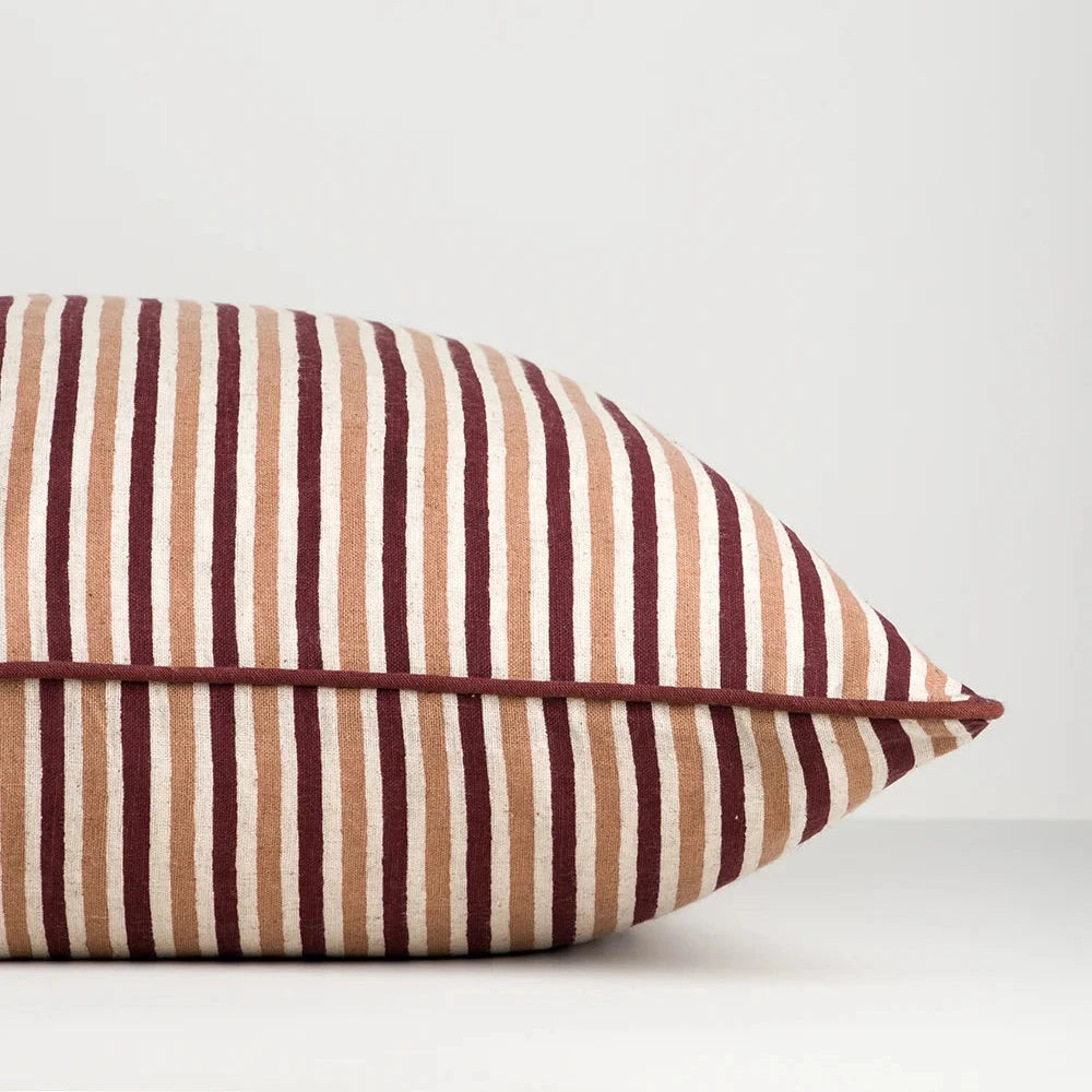 Baya Strato Oxblood Cushion