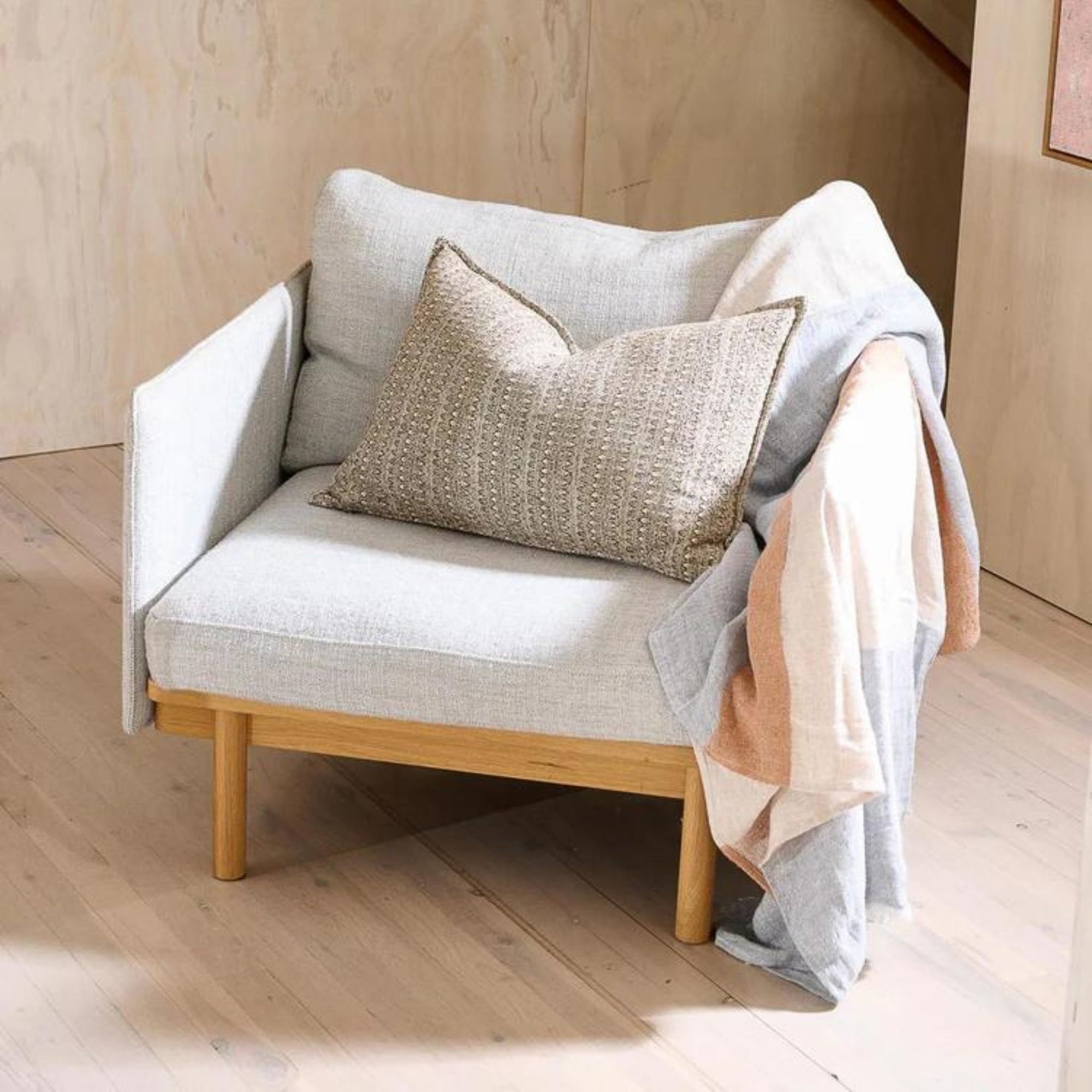 Eadie Lowan Cushion - Natural/Chocolate