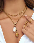Victoria Pearl Neclace