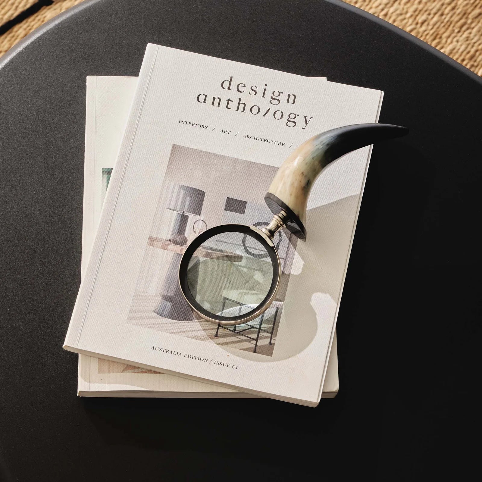 Avada Horn Magnifying Glass