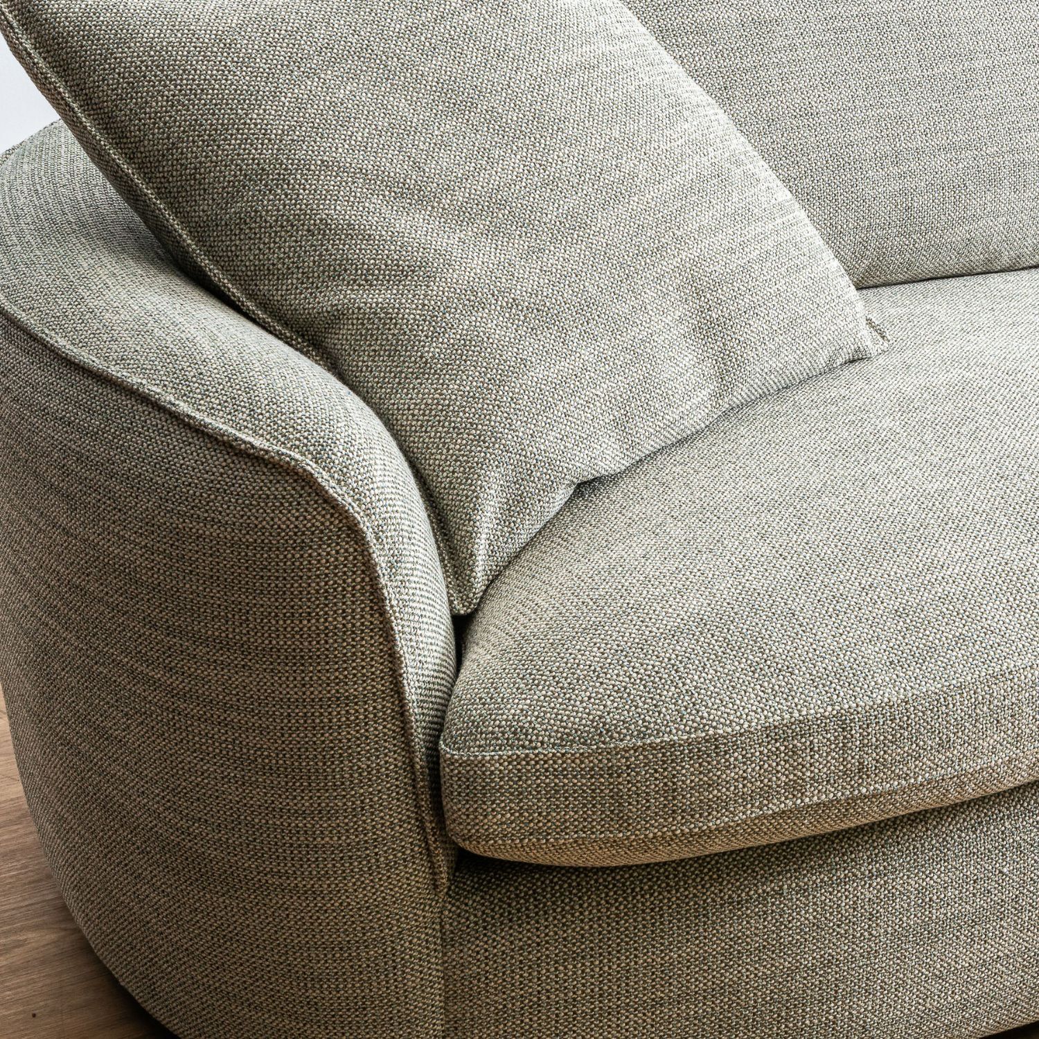 Oliver 2.6 m Sofa