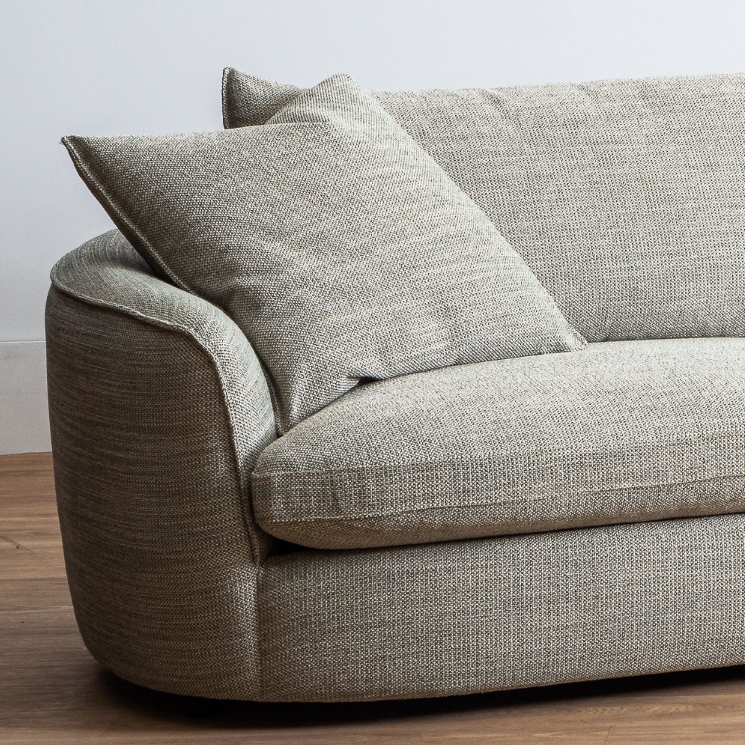 Oliver 2.6 m Sofa