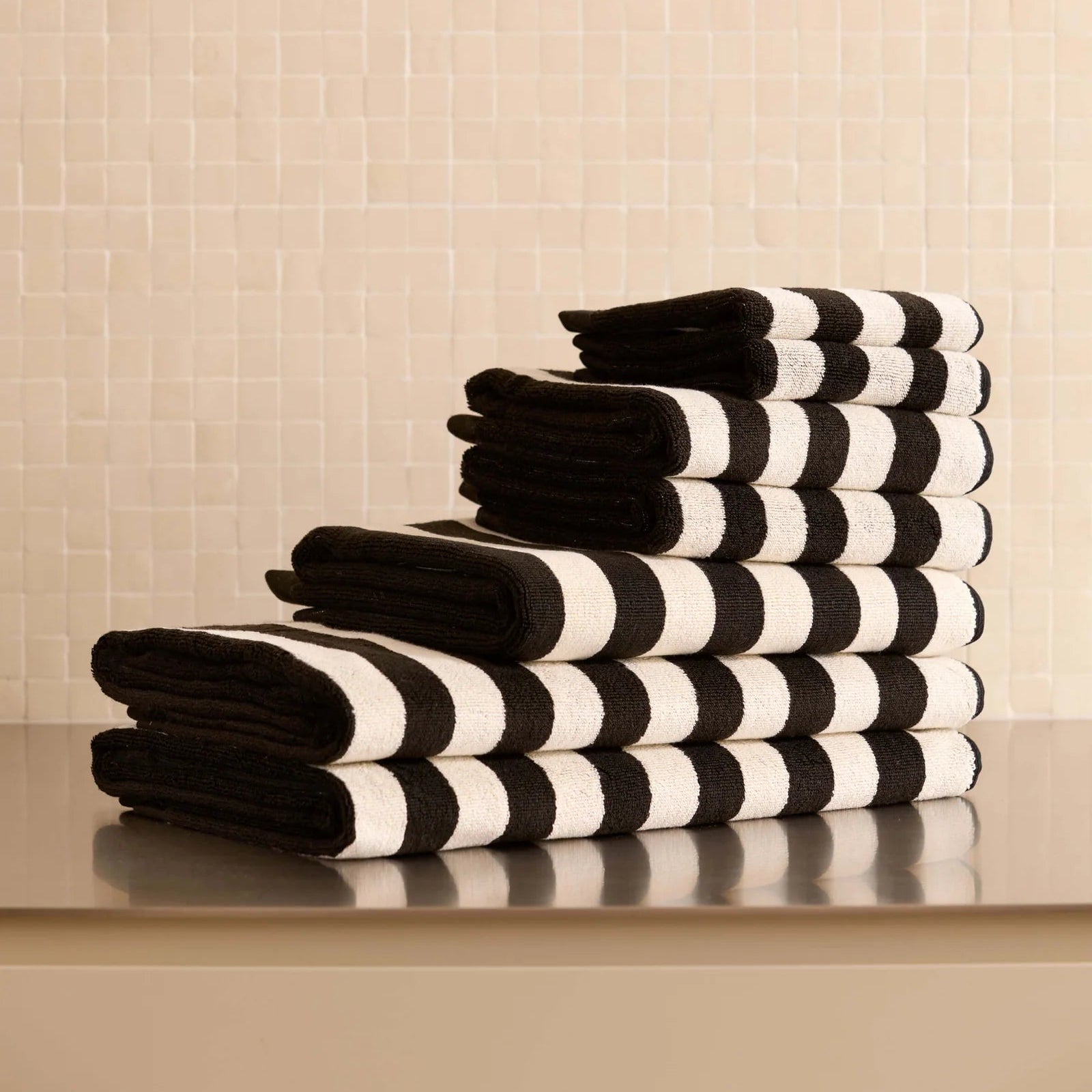 Raye Noir Towels