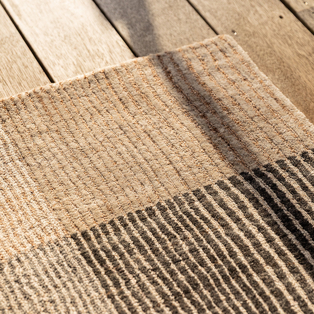 Baya Bedrock In/Outdoor Rug - Zinc