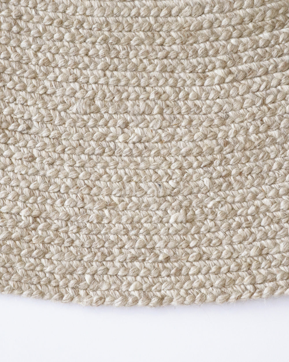 Baya Tairua Natural Straw Round Rug – Jarvis + Jarvis Home