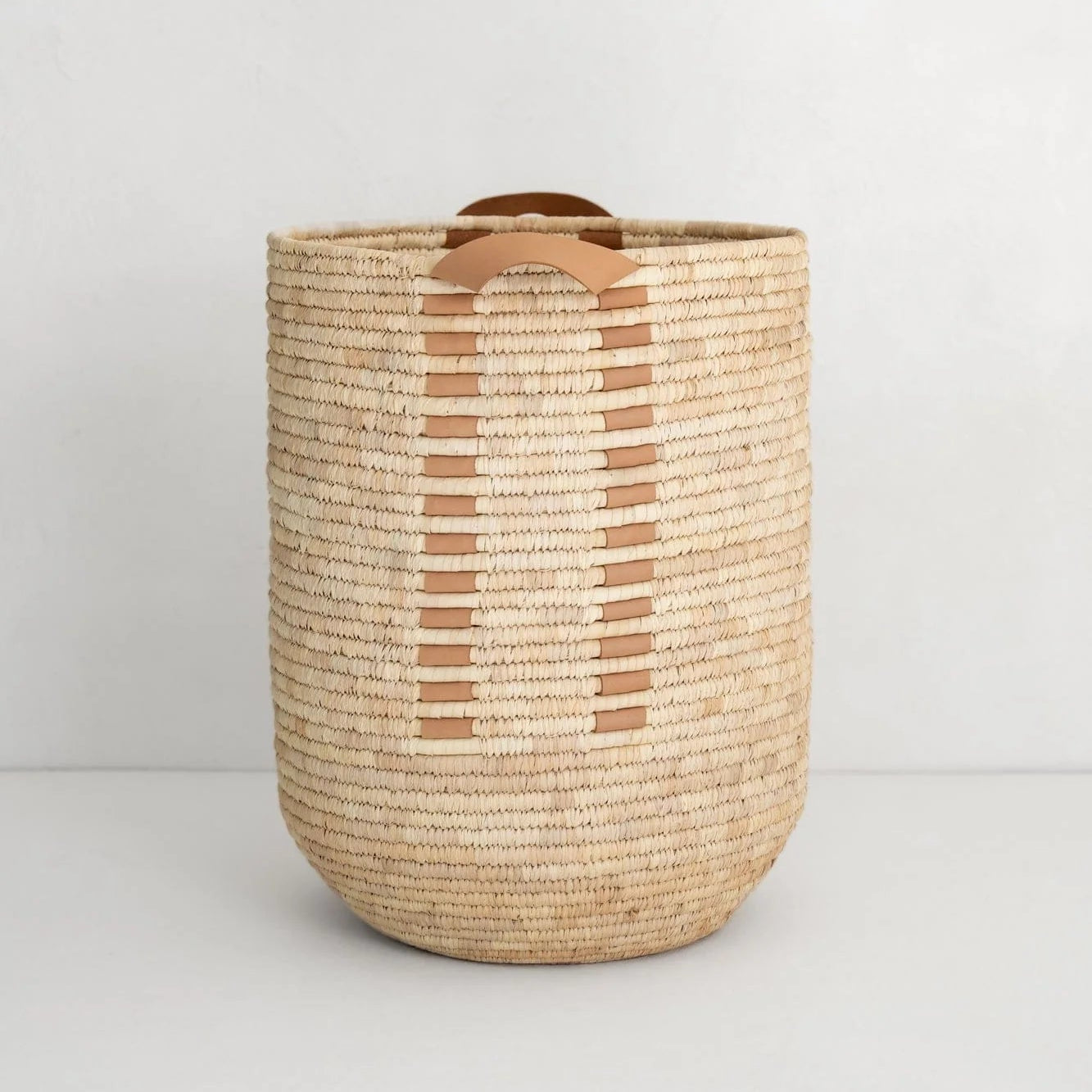 Tavi Laundry Basket